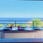Superbe Vue Et Esterel, Neuve Pour 8-10 Personnes, Clim, Piscine Saint-Raphaël