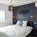 Superbe Vue Et Esterel, Neuve Pour 8-10 Personnes, Clim, Piscine
