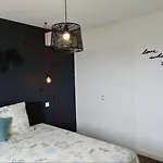Superbe Vue Et Esterel, Neuve Pour 8-10 Personnes, Clim, Piscine *