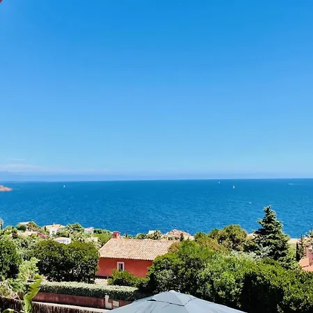Superbe Vue Et Esterel, Neuve Pour 8-10 Personnes, Clim, Piscine 别墅 *