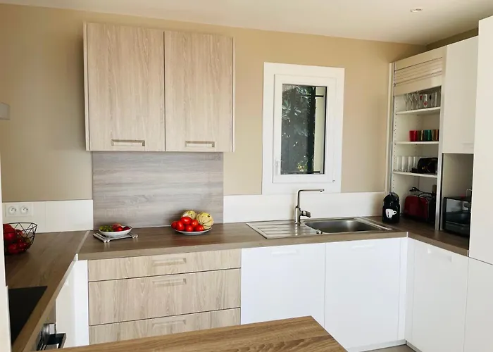 Superbe Vue Et Estérel, Neuve Pour 8-10 Personnes, Clim, Piscine Villa Saint-Raphaël