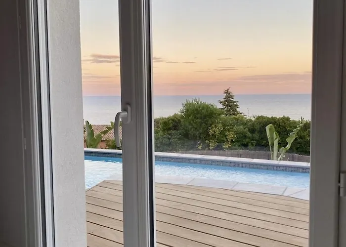 Villa Superbe Vue Et Estérel, Neuve Pour 8-10 Personnes, Clim, Piscine Saint-Raphaël