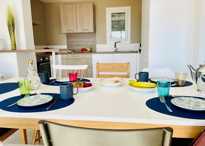 Superbe Vue Et Estérel, Neuve Pour 8-10 Personnes, Clim, Piscine Villa *