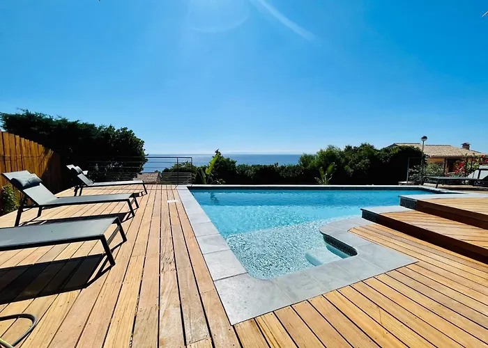 Superbe Vue Et Estérel, Neuve Pour 8-10 Personnes, Clim, Piscine Villa Saint-Raphaël