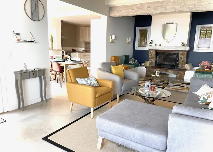 Villa Superbe Vue Et Estérel, Neuve Pour 8-10 Personnes, Clim, Piscine *