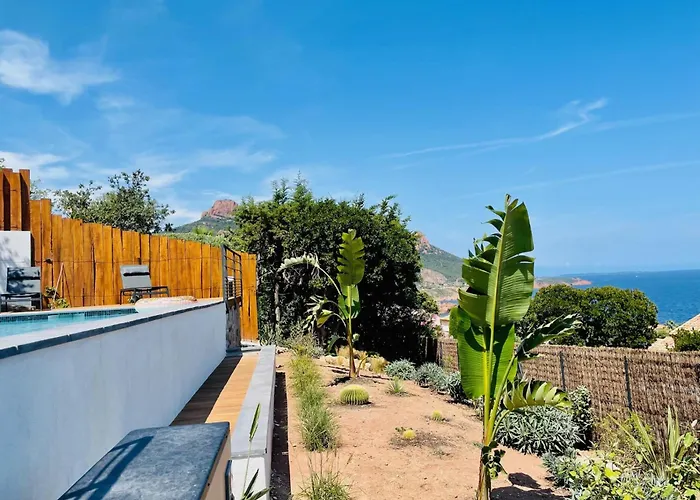 Superbe Vue Et Estérel, Neuve Pour 8-10 Personnes, Clim, Piscine Villa Saint-Raphaël
